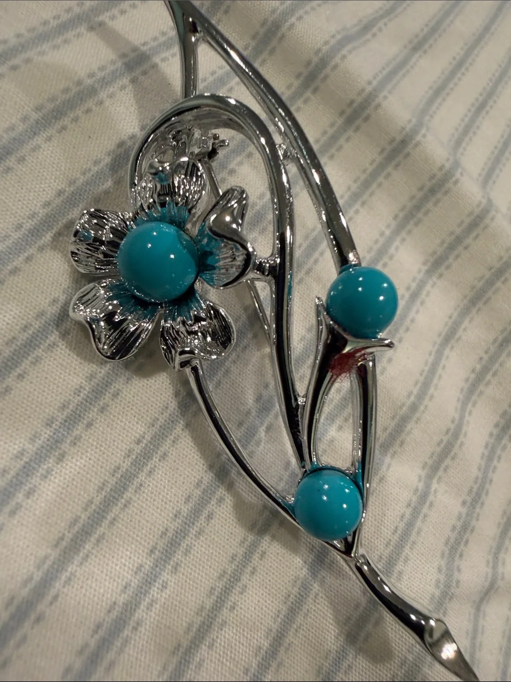 Sarah Coventry Silver-Tone Brooch with Turquoise Cabochons